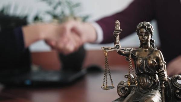 What to Expect from Your Criminal Defense Lawyer